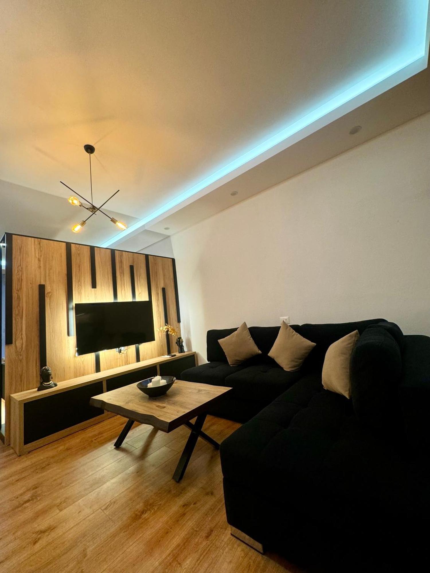 Luxury Central Baba Apartment Shkodër Dış mekan fotoğraf